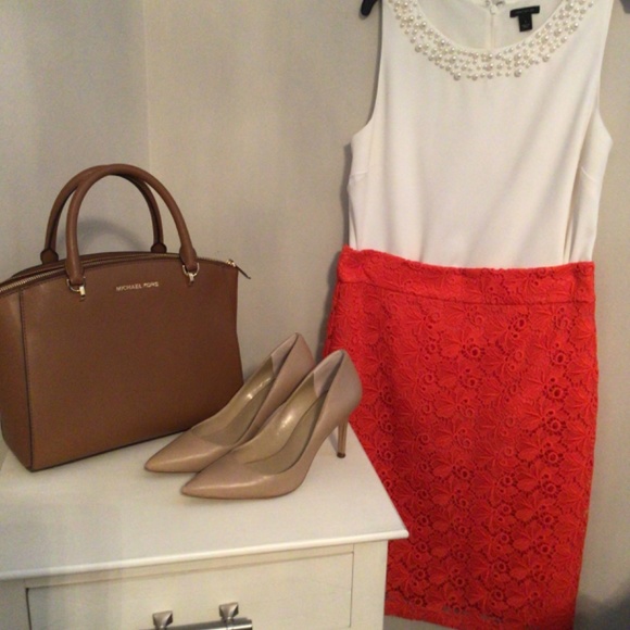 Ann Taylor Size 6 Red Coral Pencil skirt - Picture 2 of 8